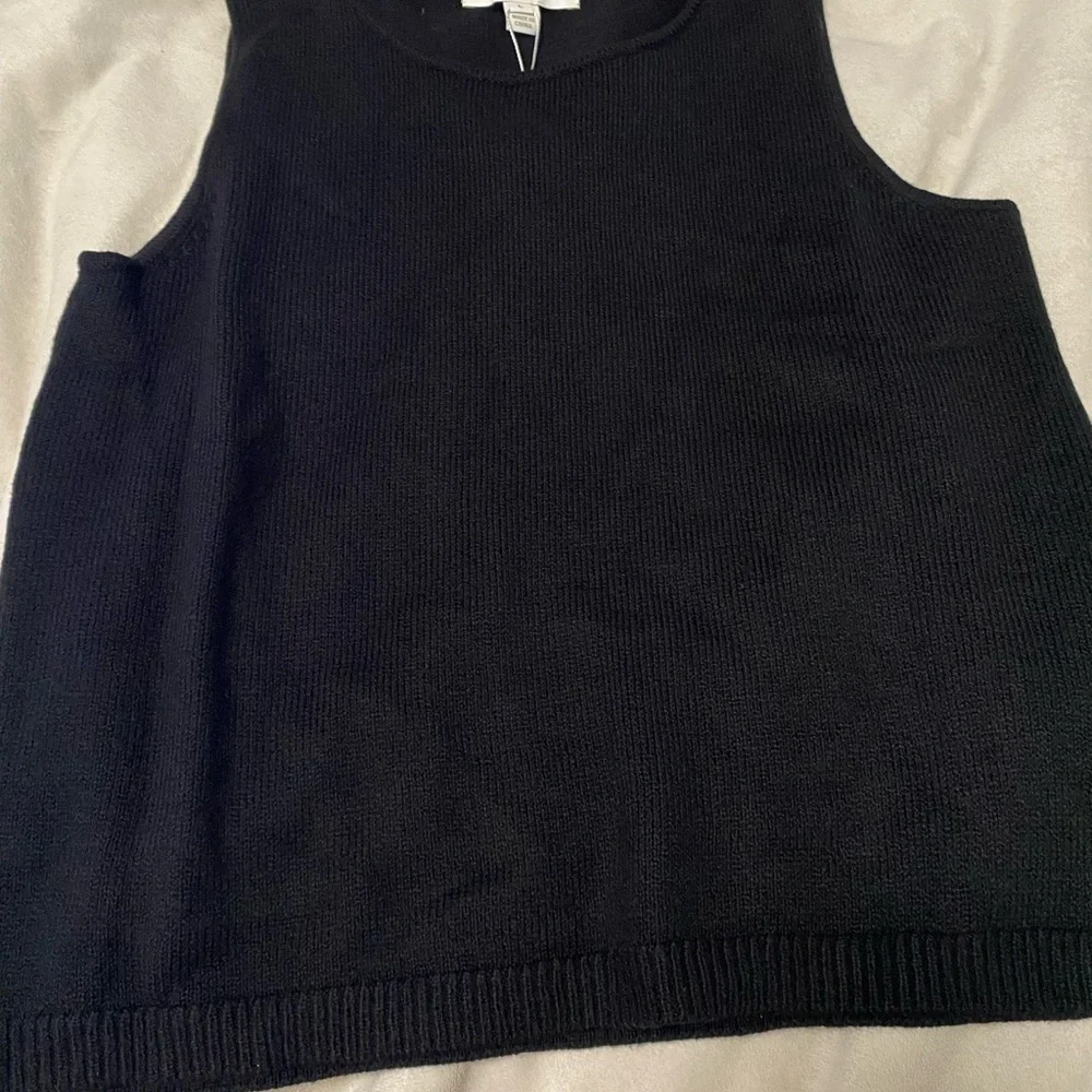 Lilly Pulitzer Amila Sweater Shell - Picture 2 of 5